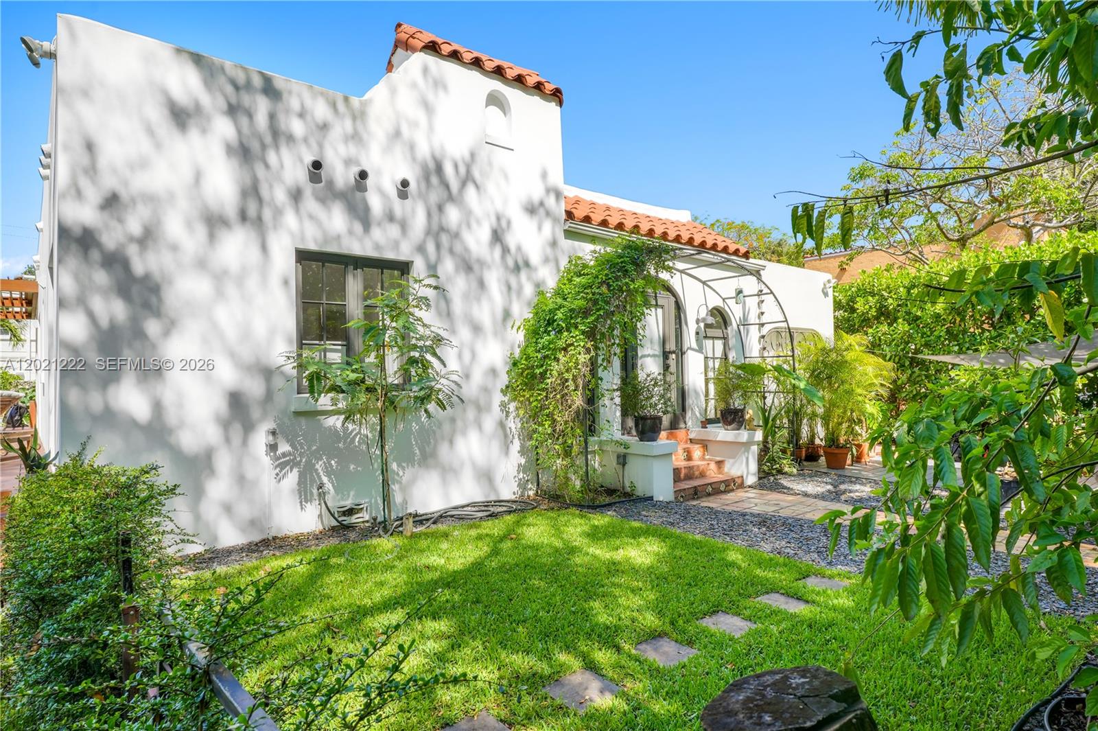 CORAL GABLES GRANADA SEC - Residential