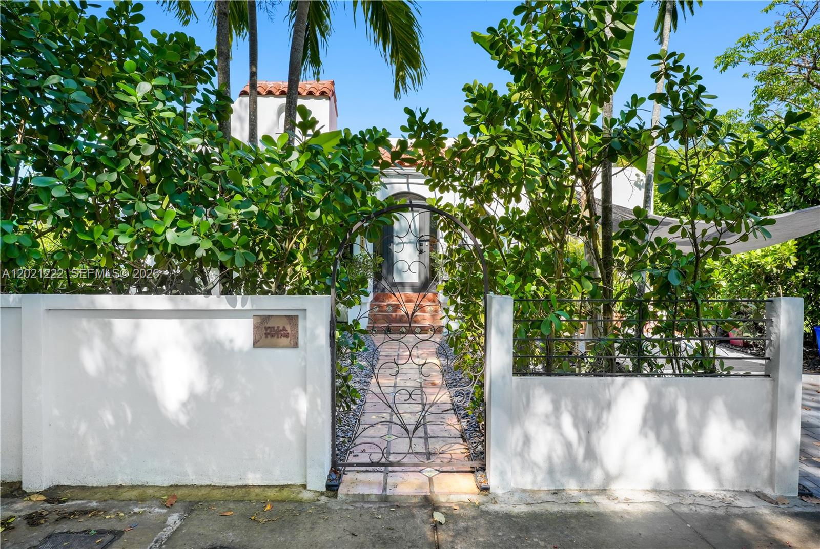 CORAL GABLES GRANADA SEC - Residential