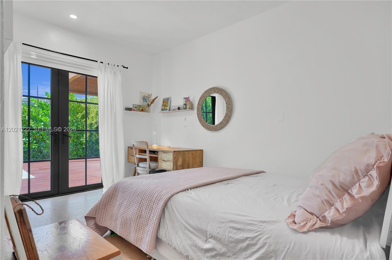CORAL GABLES GRANADA SEC - Residential