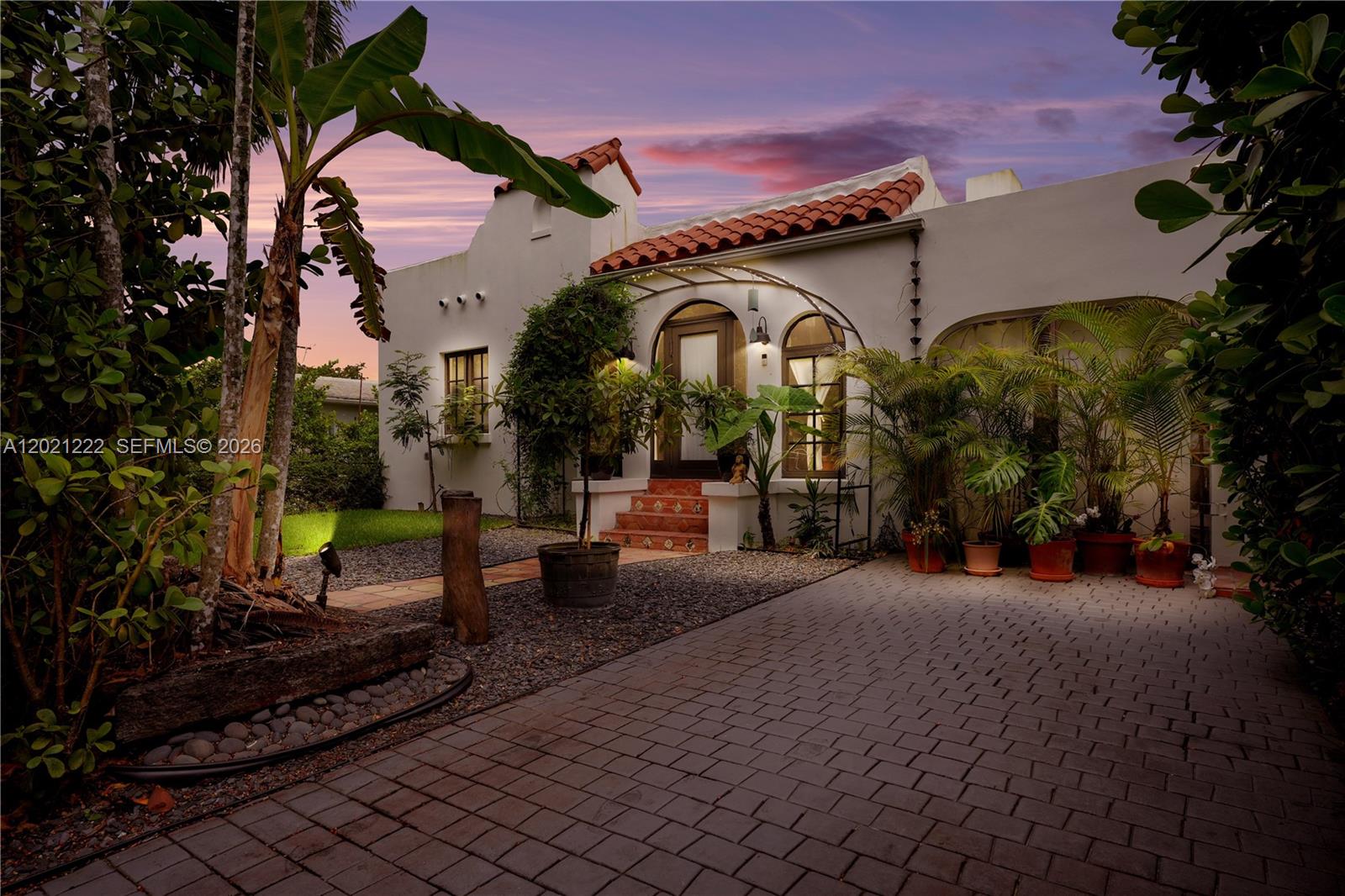 CORAL GABLES GRANADA SEC - Residential