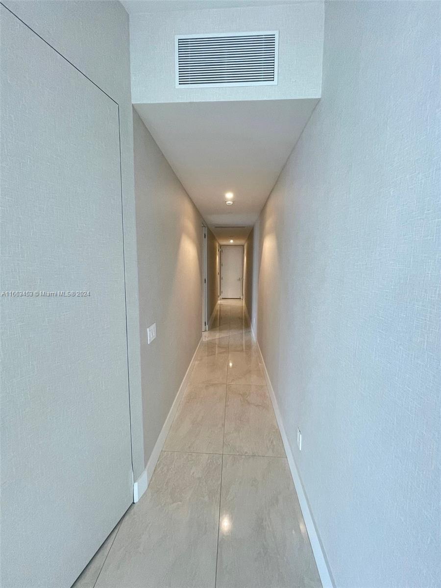 18975 COLLINS CONDO - Residential