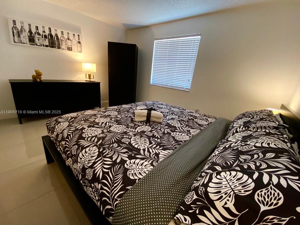 VILLA REAL CONDO NO 7 - Residential Lease