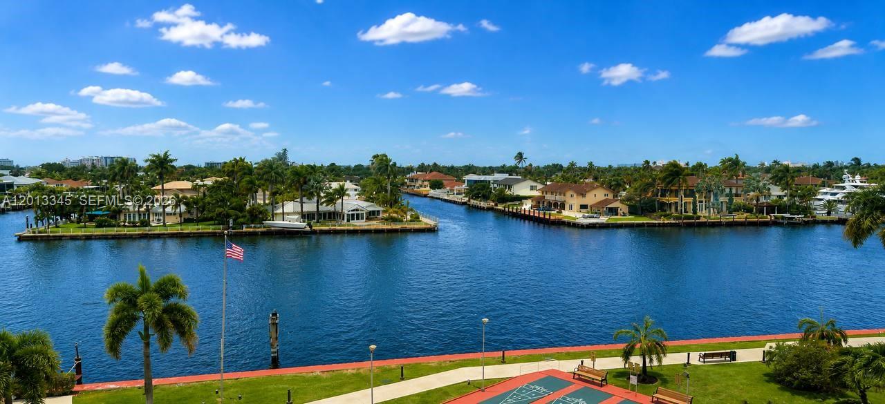 CORAL RIDGE TOWERS NORTH - Residential
