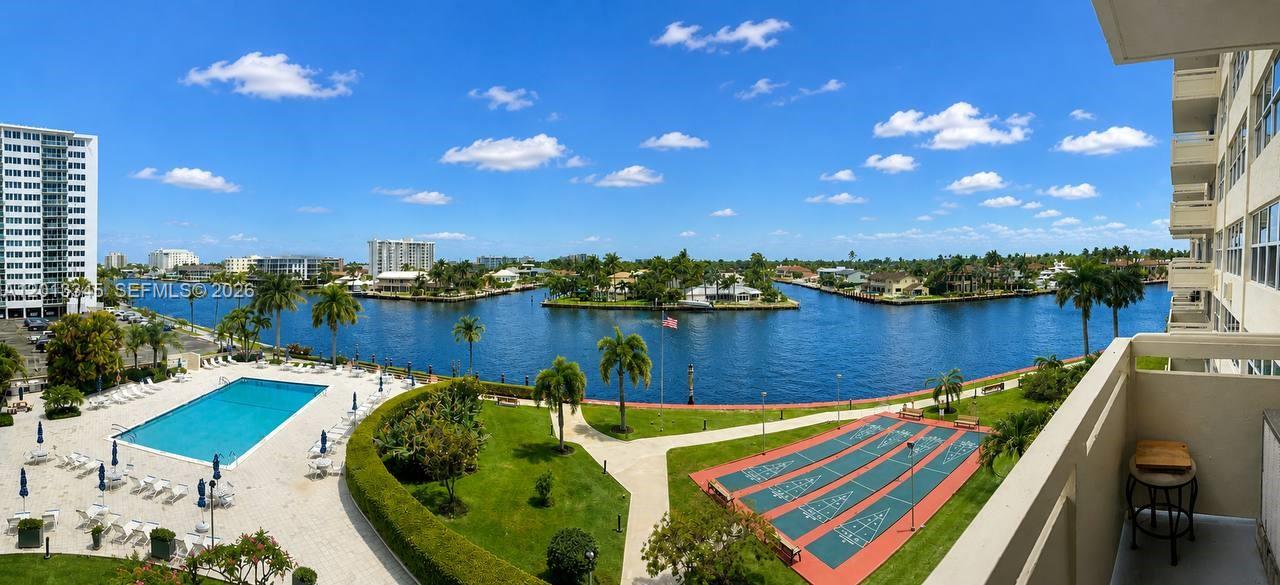 CORAL RIDGE TOWERS NORTH - Residential