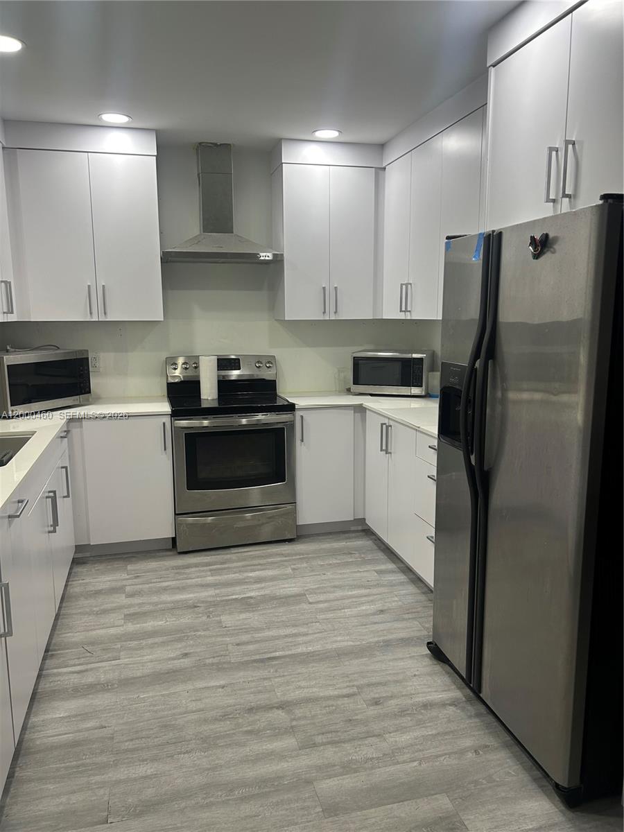 SO HIGHLAND ESTATES - Residential