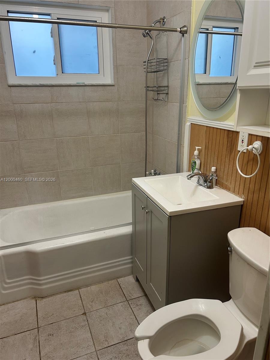 SO HIGHLAND ESTATES - Residential