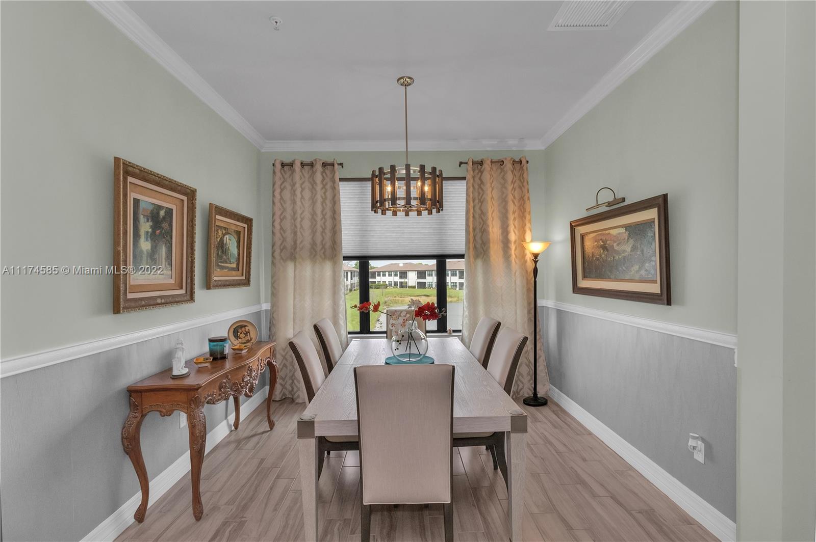 BOCA FLORES CONDO - Residential