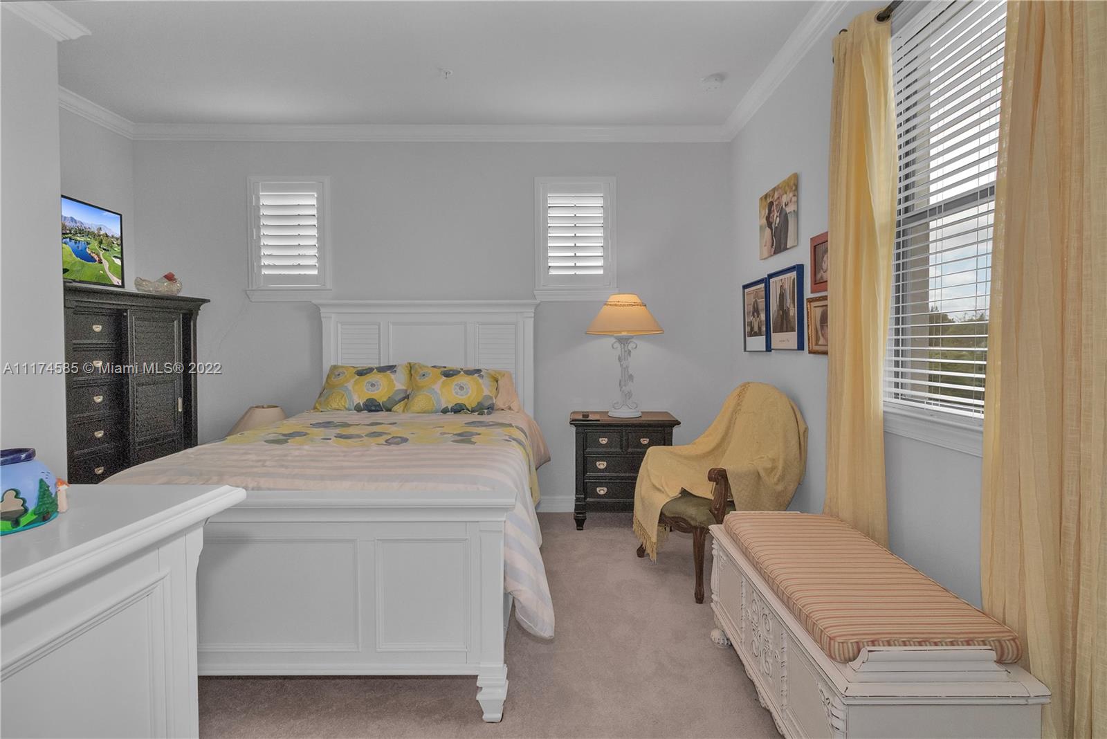 BOCA FLORES CONDO - Residential