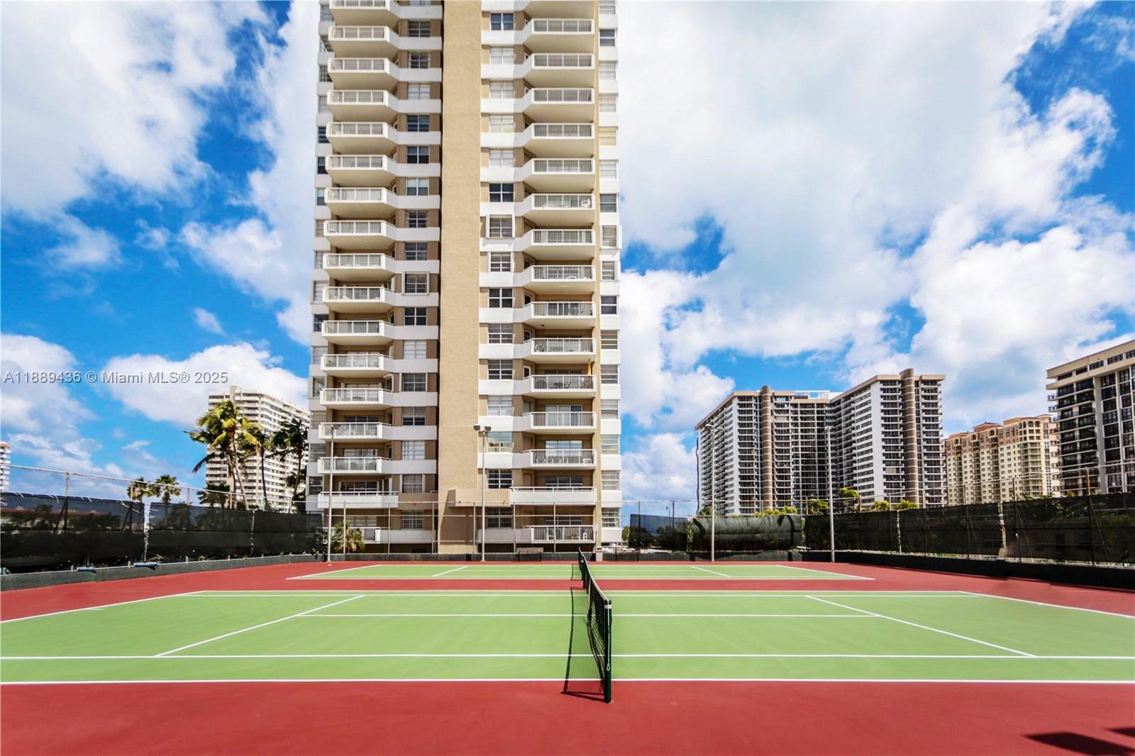 HEMISPHERES CONDO - Residential Lease