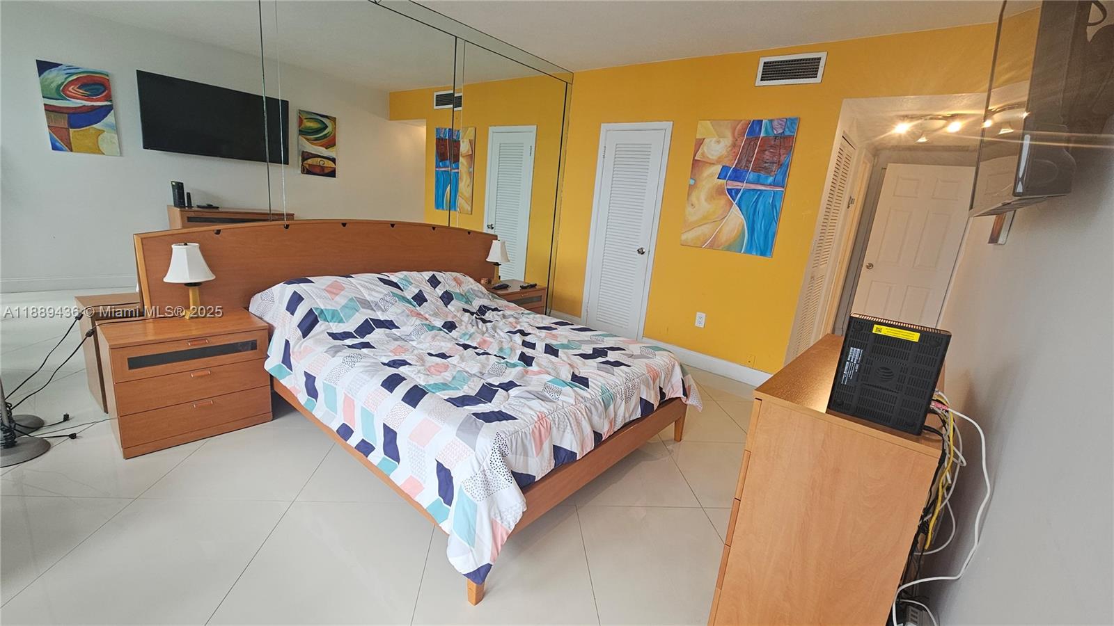 HEMISPHERES CONDO - Residential Lease