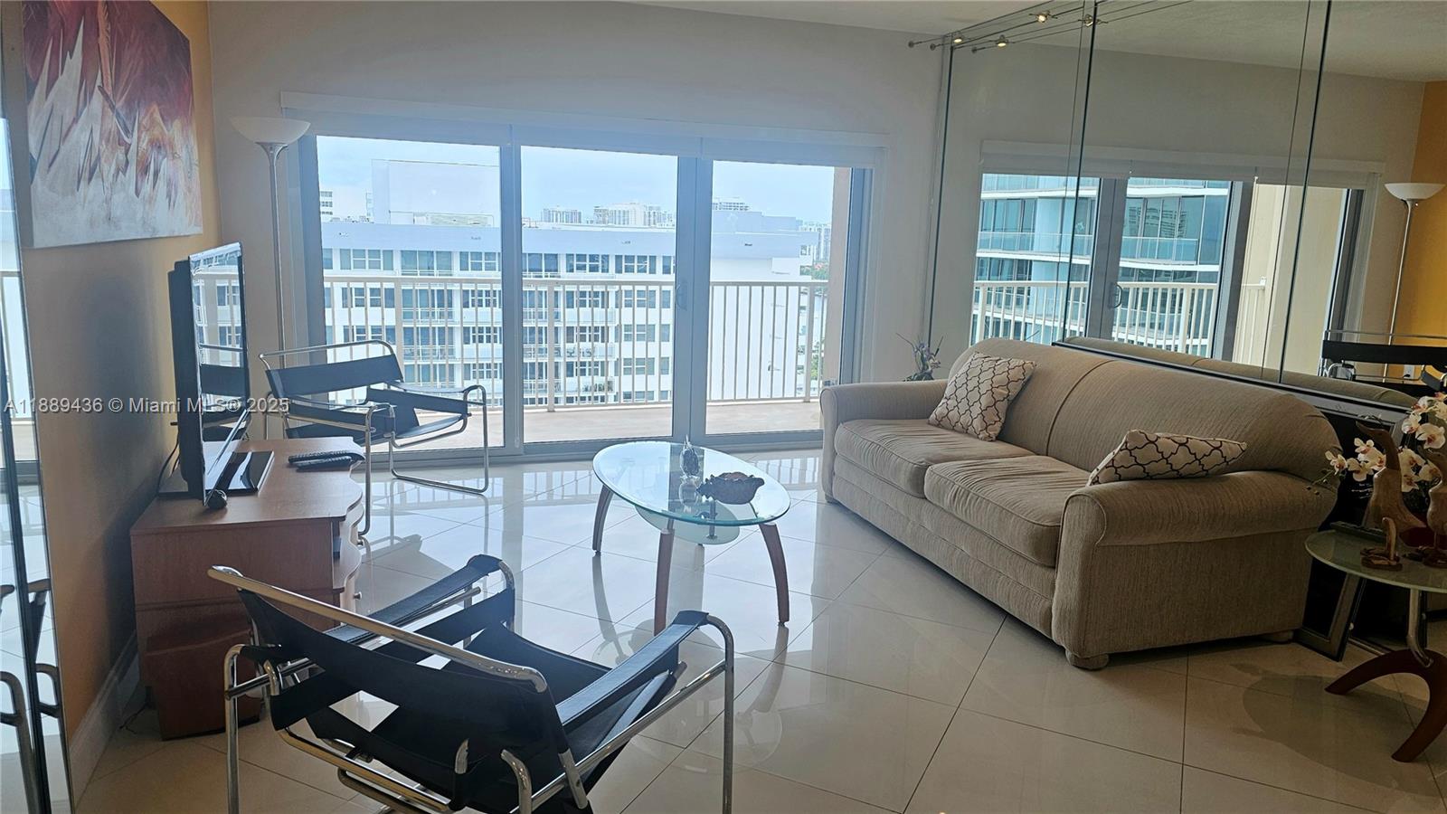 HEMISPHERES CONDO - Residential Lease