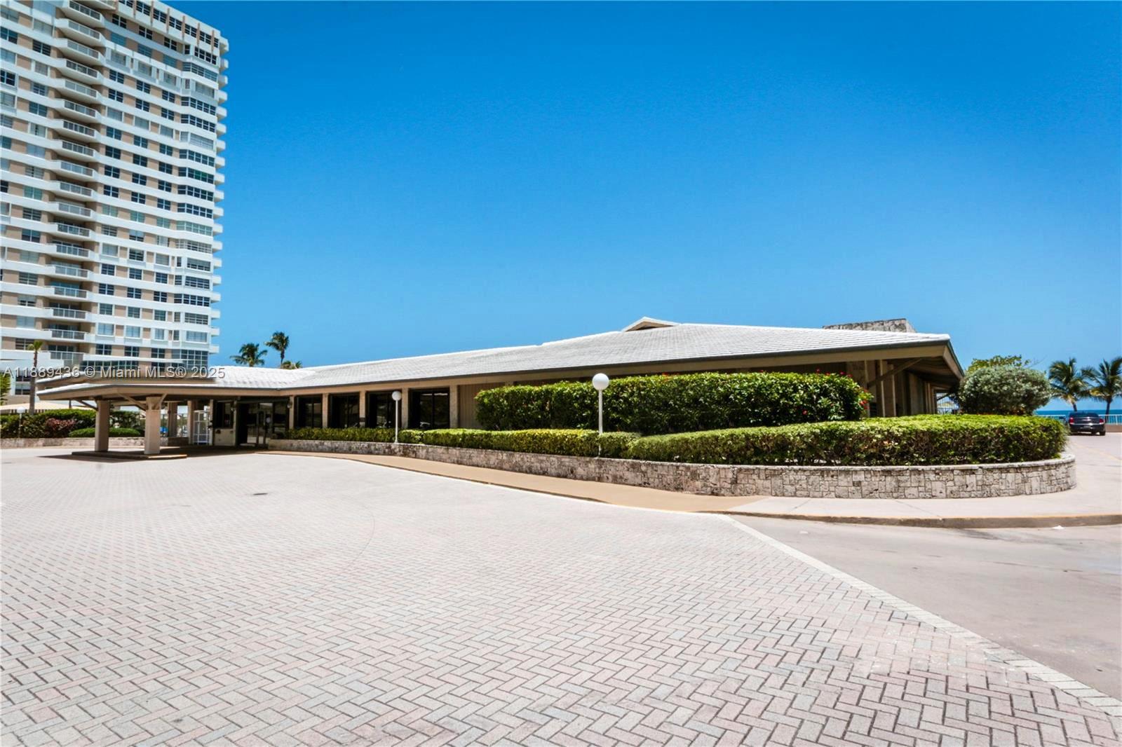 HEMISPHERES CONDO - Residential Lease