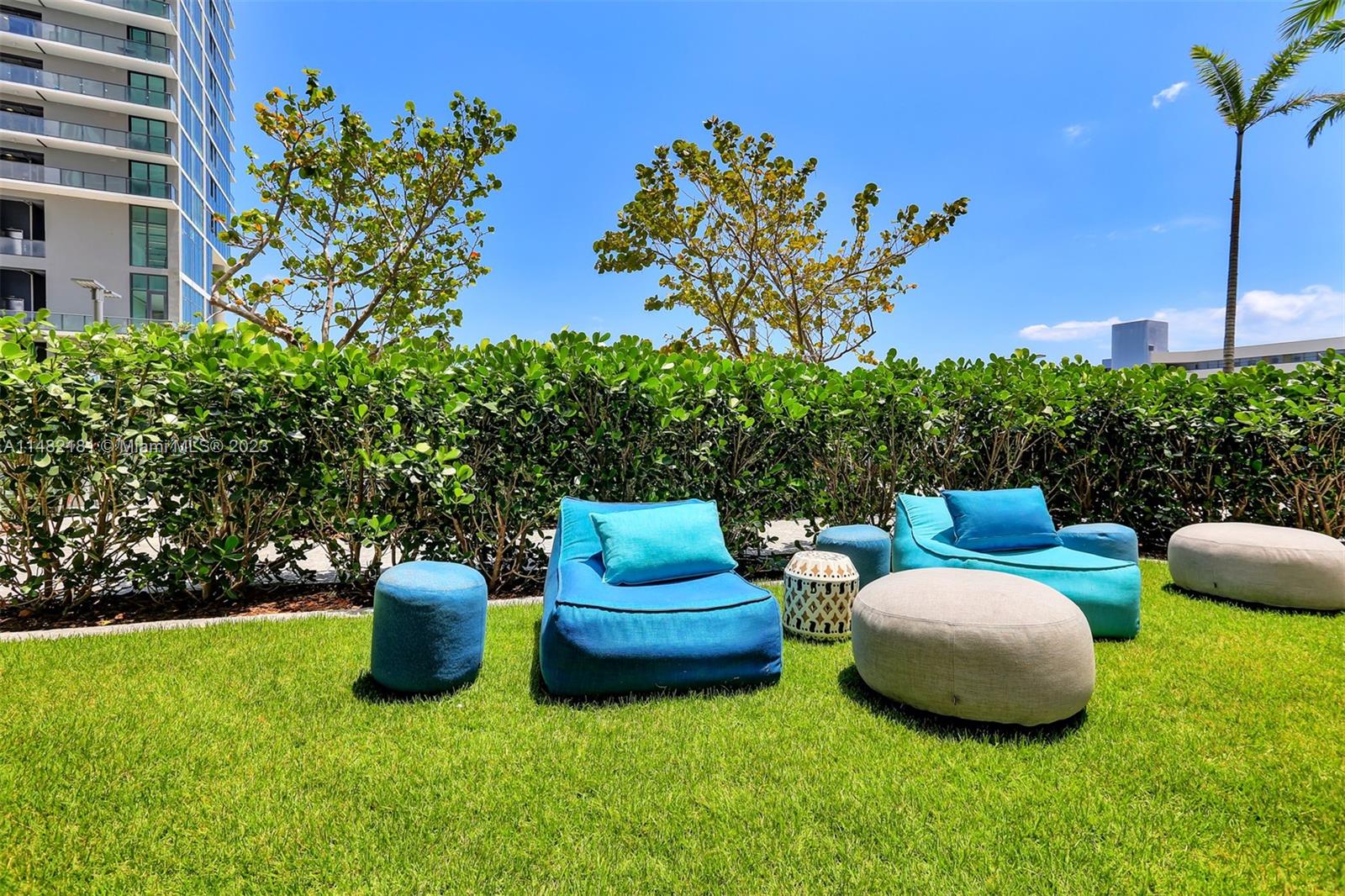 GRAN PARAISO CONDO - Residential
