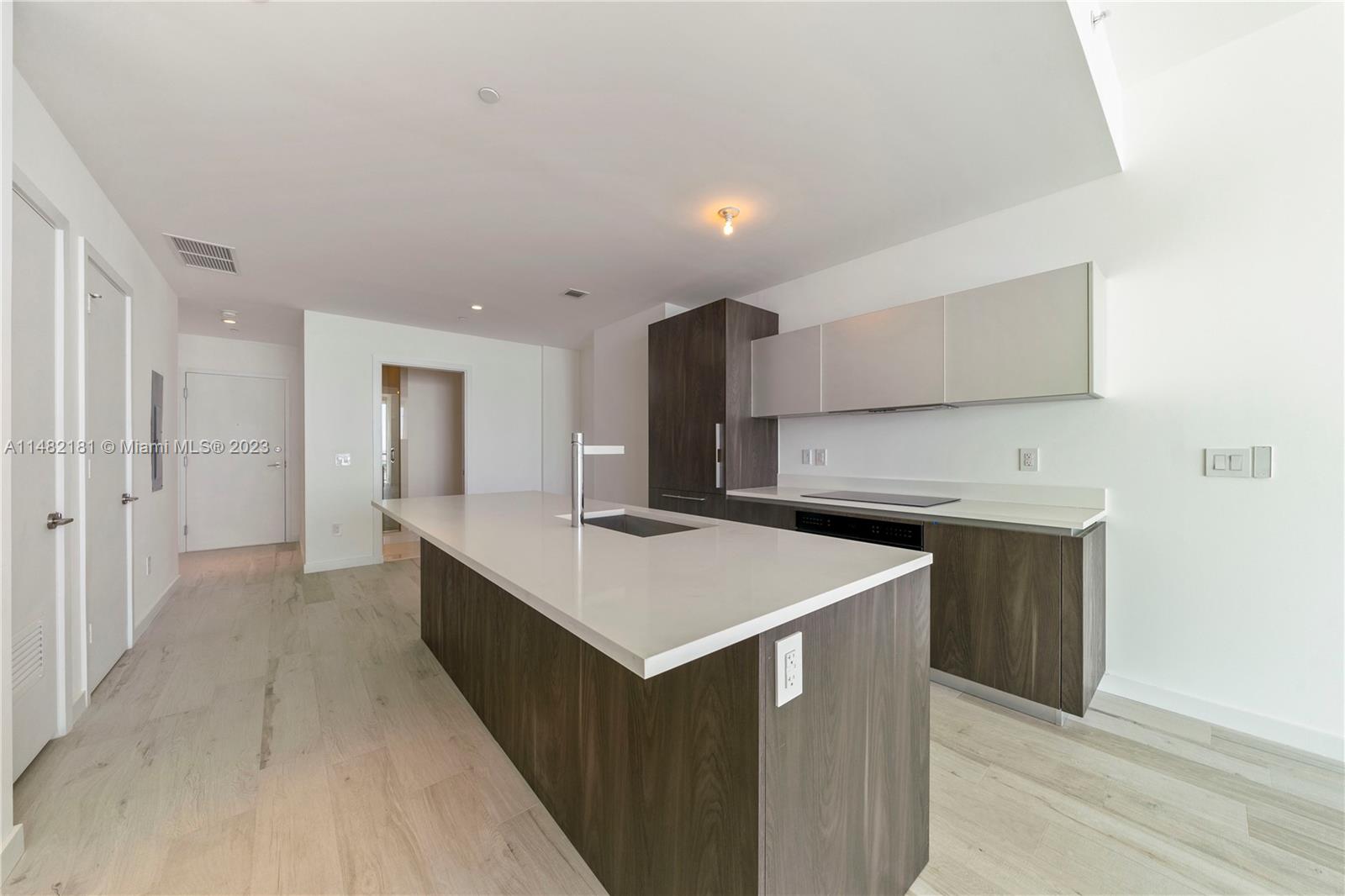 GRAN PARAISO CONDO - Residential