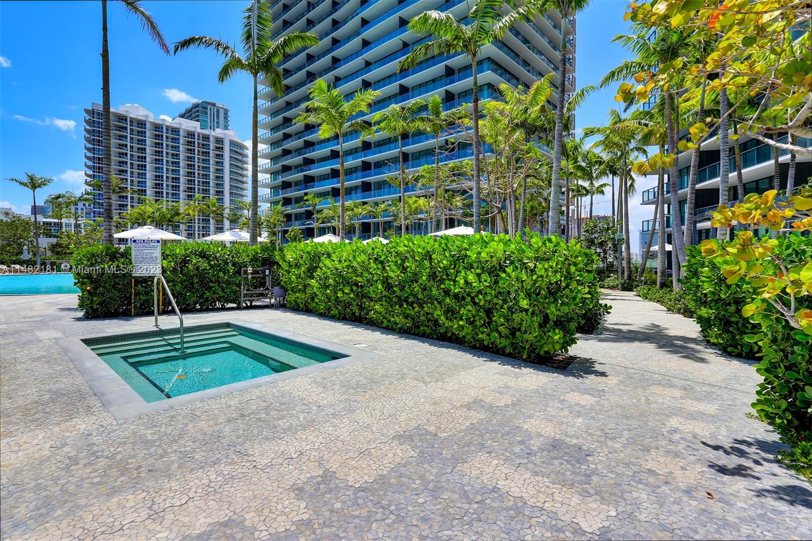 GRAN PARAISO CONDO - Residential