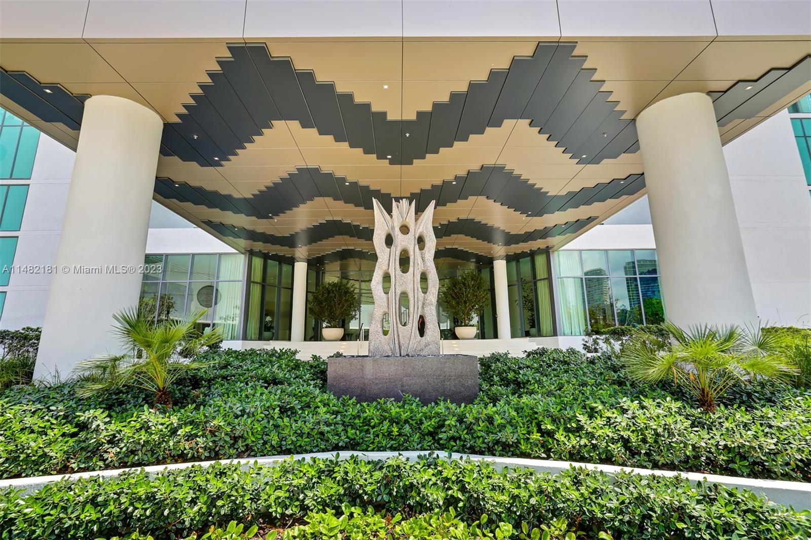 GRAN PARAISO CONDO - Residential