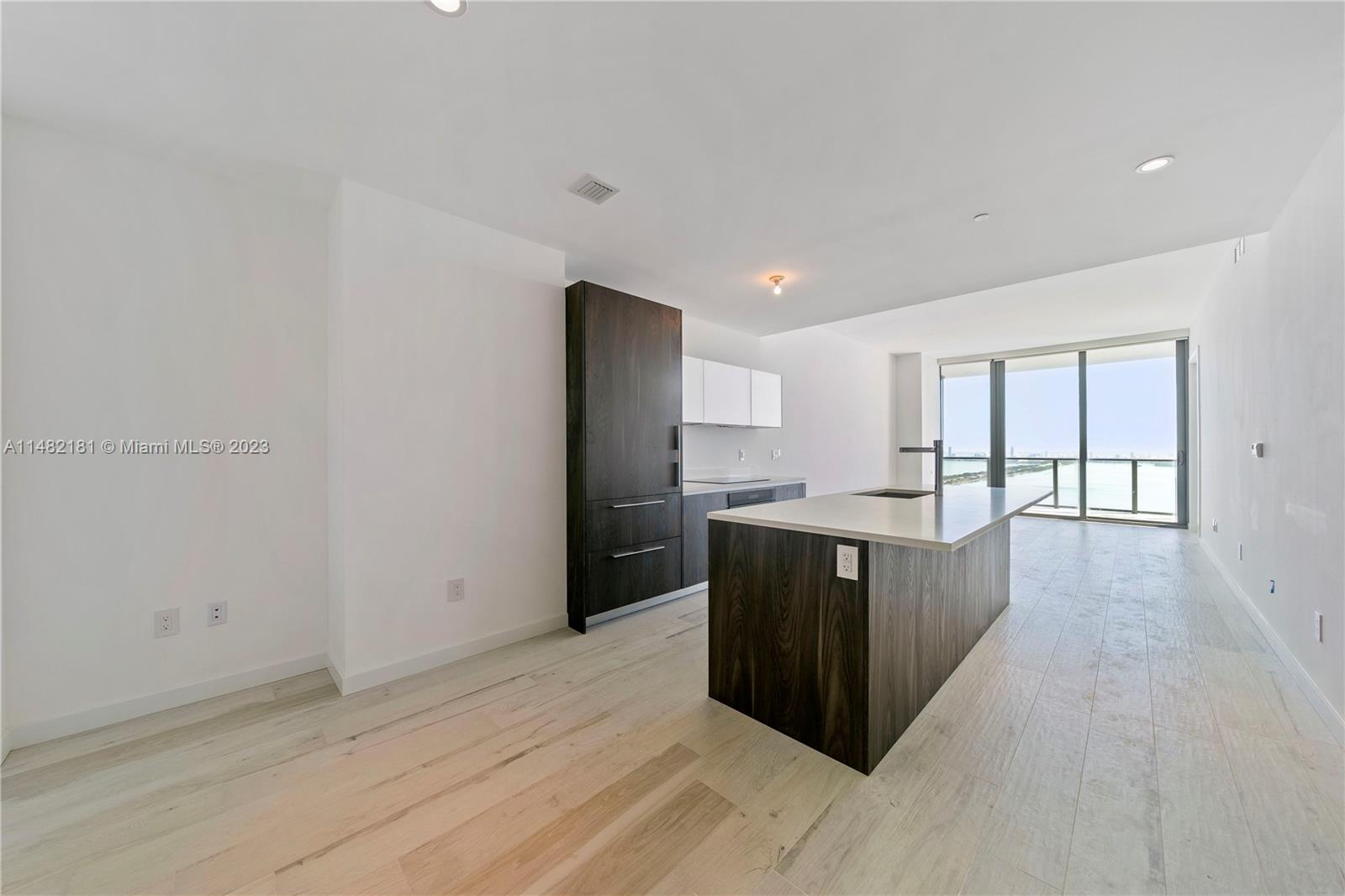 GRAN PARAISO CONDO - Residential