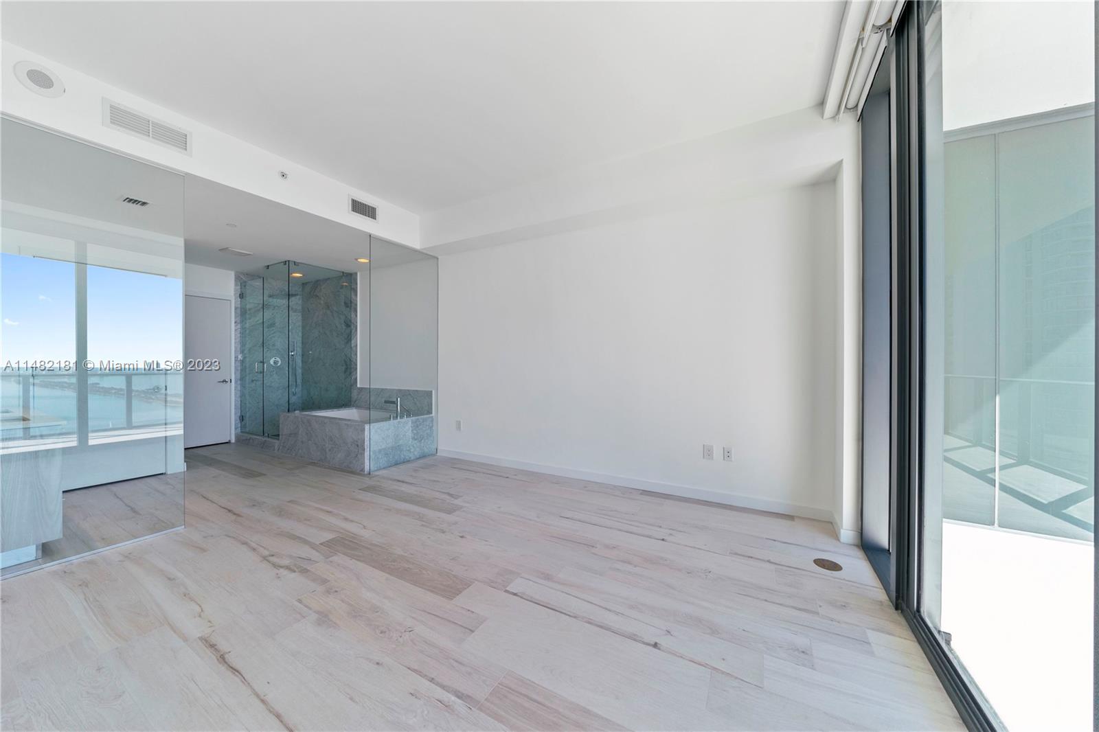 GRAN PARAISO CONDO - Residential