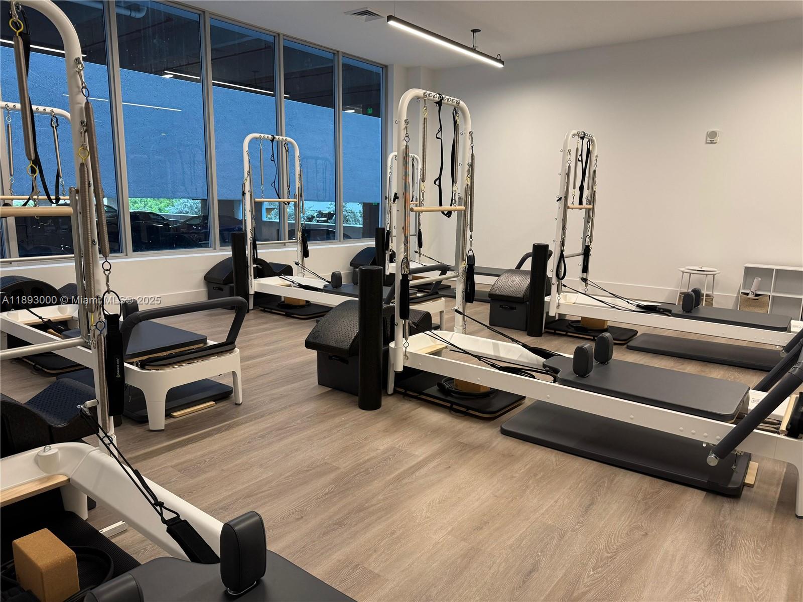 GRAND BAY COMMONS SOUTH - Residential Lease