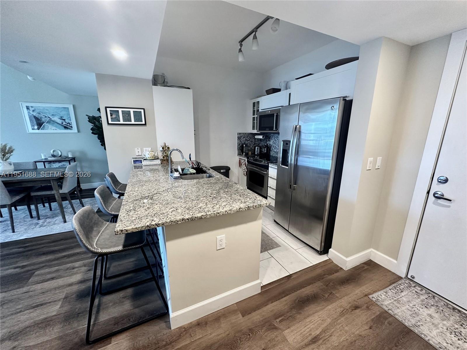 950 Brickell Bay Dr 1905