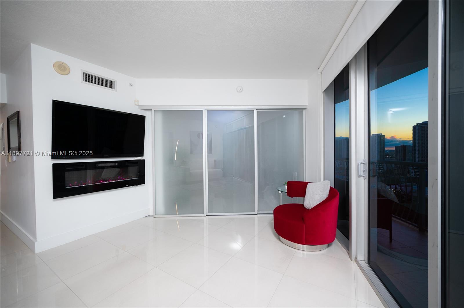 OPERA TOWER CONDO - Residential