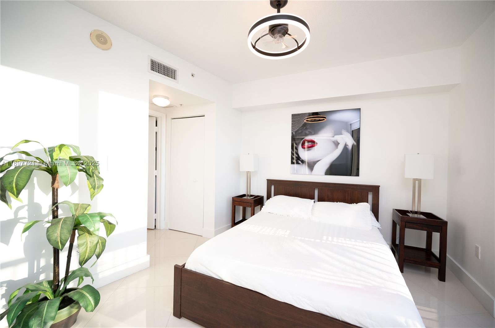 OPERA TOWER CONDO - Residential