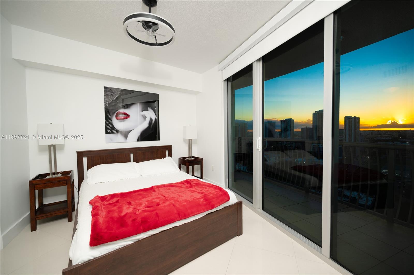 1750 N Bayshore Dr 2615