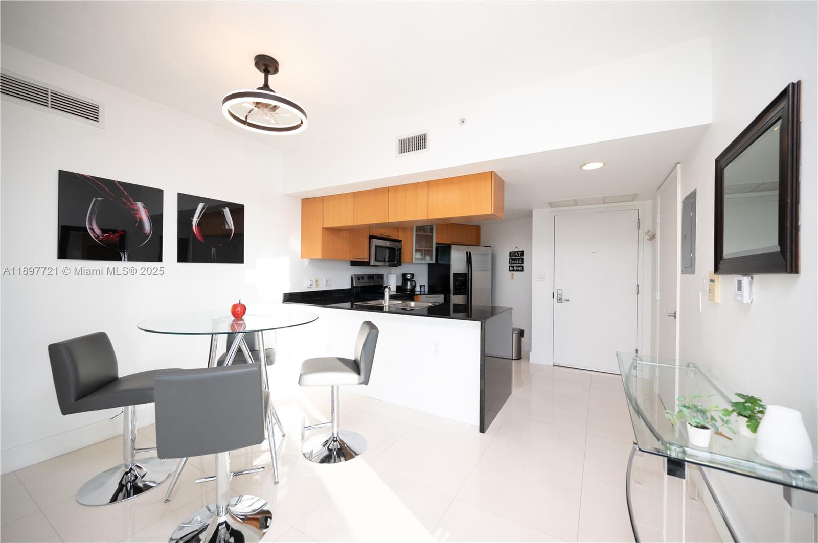 OPERA TOWER CONDO - Residential
