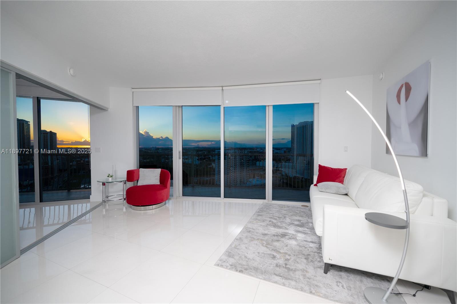 OPERA TOWER CONDO - Residential