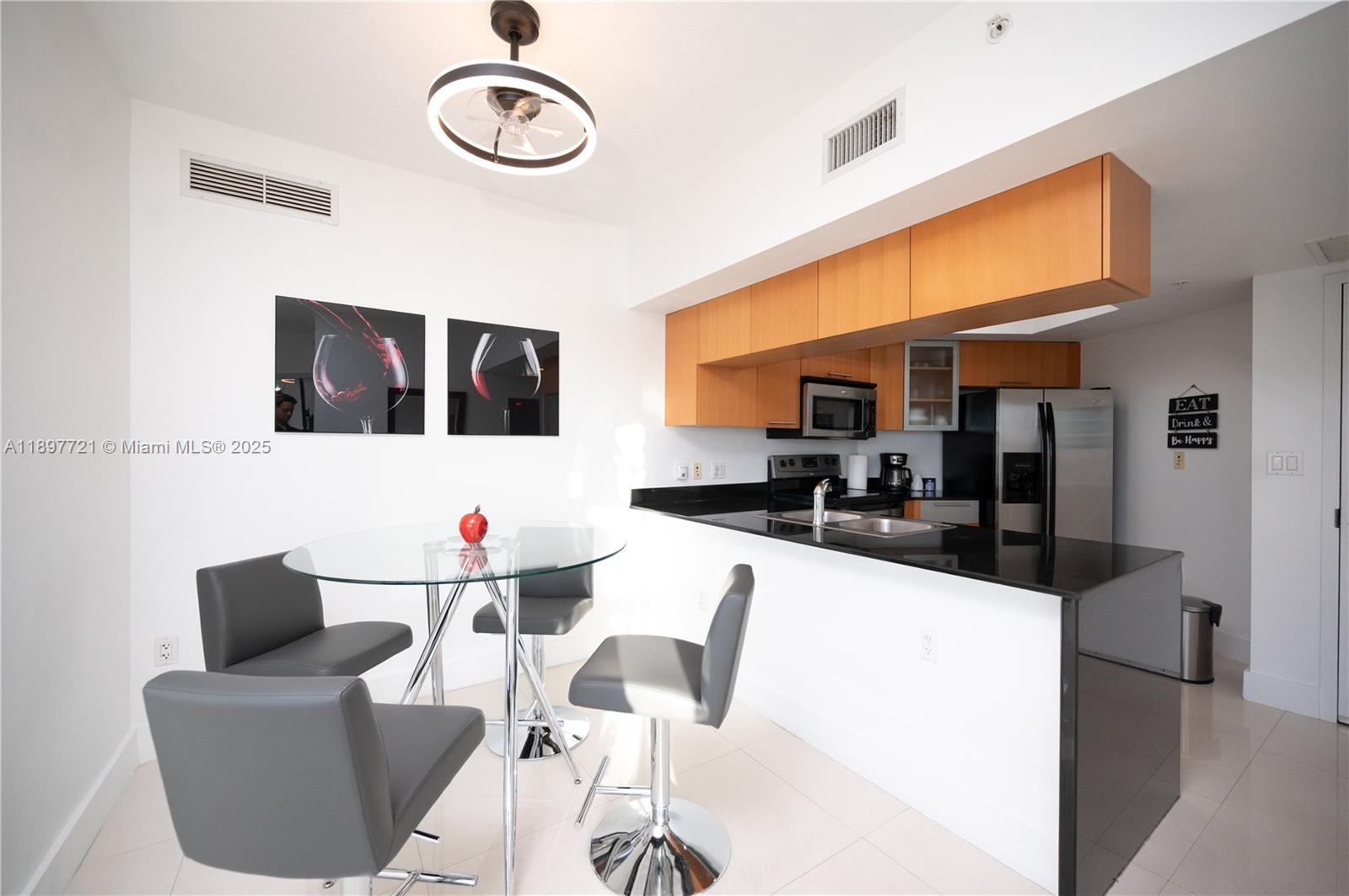 OPERA TOWER CONDO - Residential