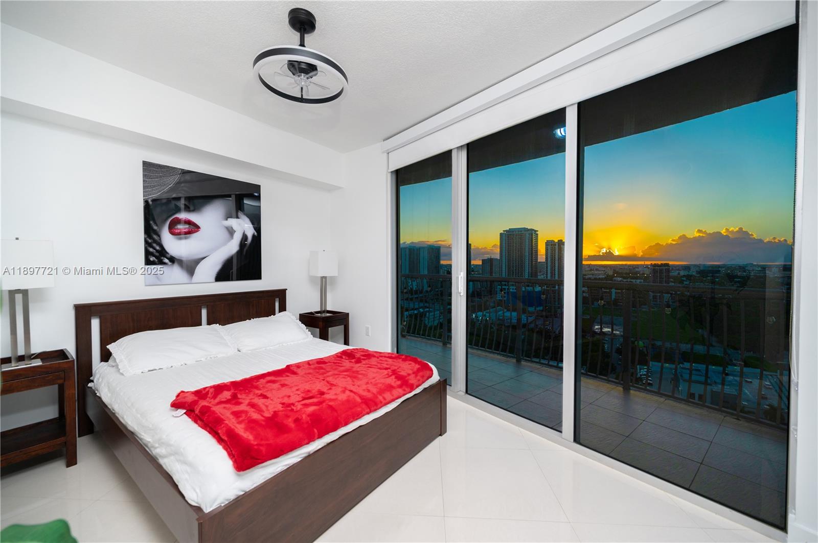 1750 N Bayshore Dr 2615