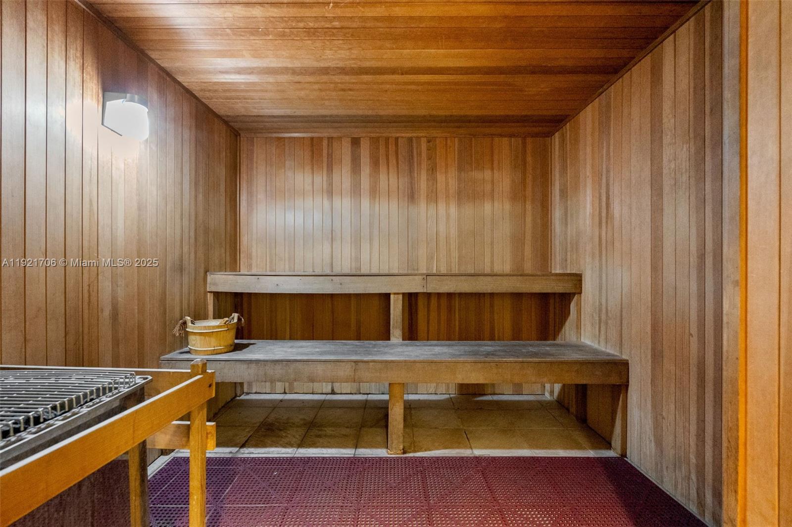 TERRAZAS RIVERPARK VILLAG - Residential