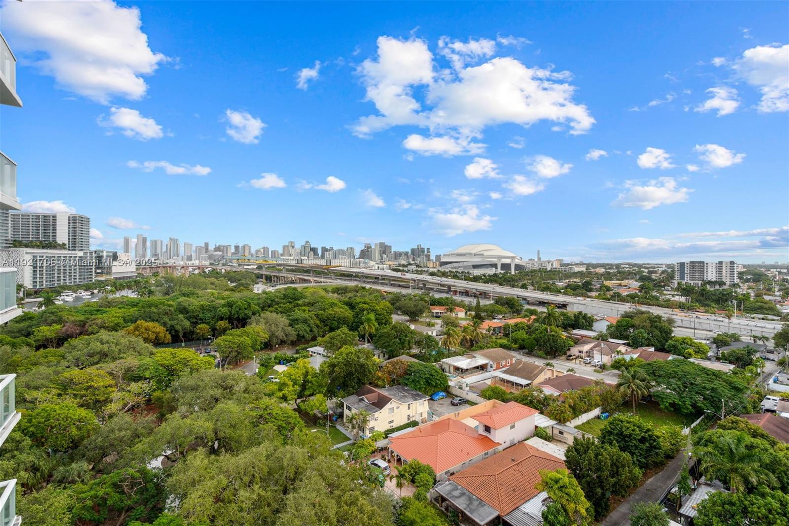 TERRAZAS RIVERPARK VILLAG - Residential