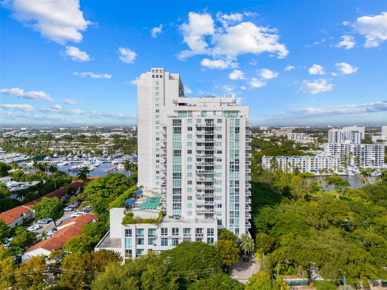 TERRAZAS RIVERPARK VILLAG - Residential