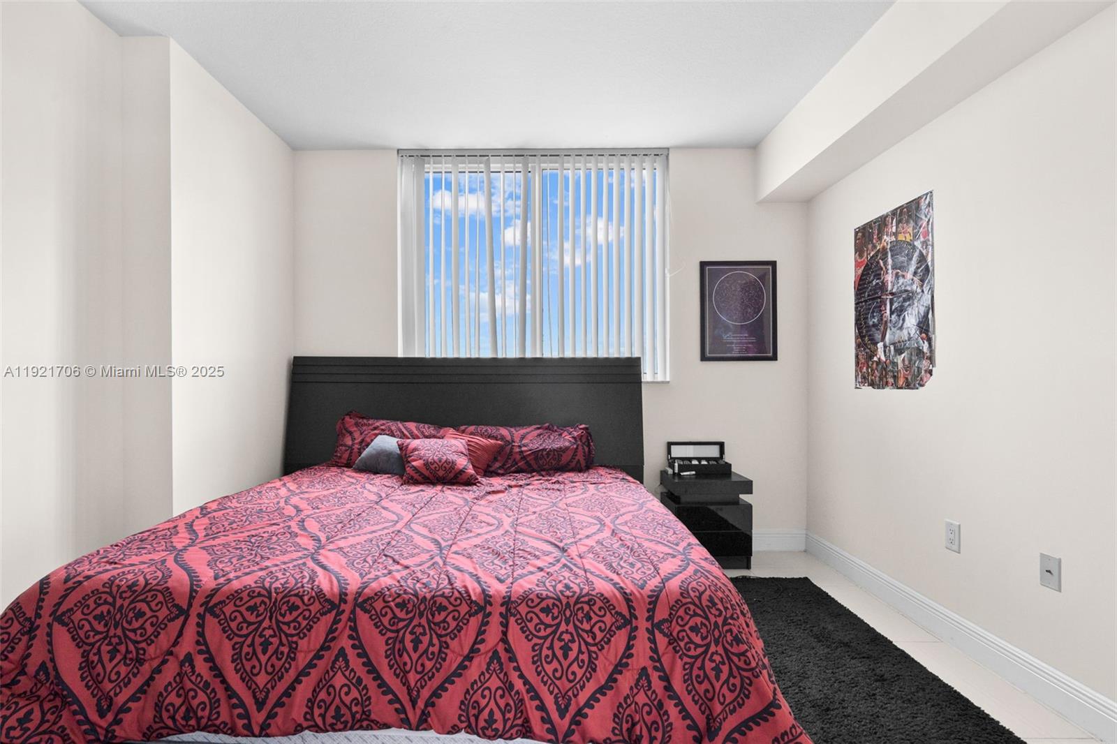 TERRAZAS RIVERPARK VILLAG - Residential