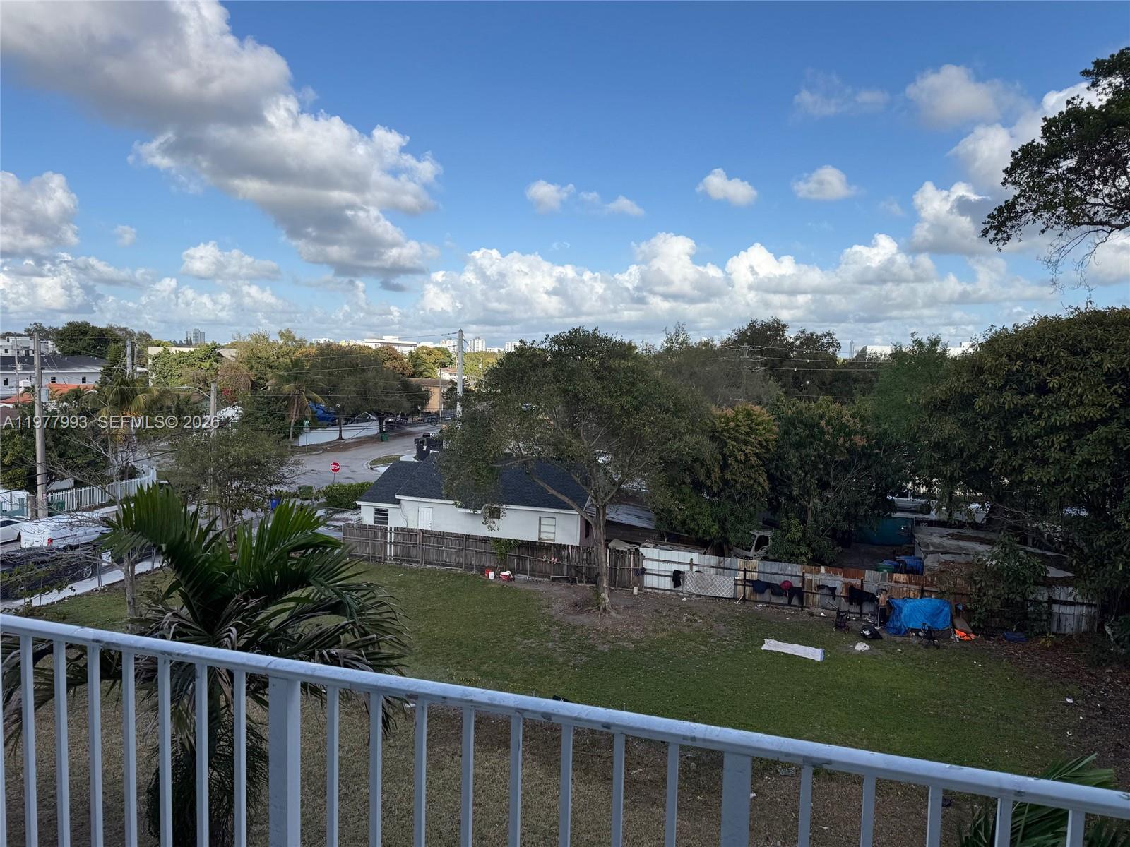 MELROSE APARTMENTS I COND - Residential Lease