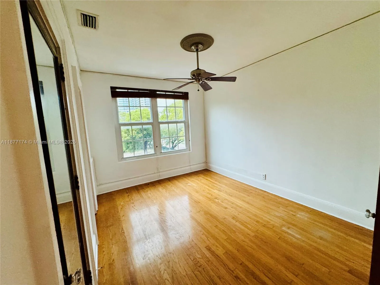 Miami, Florida 33137, United States, 2 Bedrooms Bedrooms, ,1 BathroomBathrooms,Residential,Active,208813