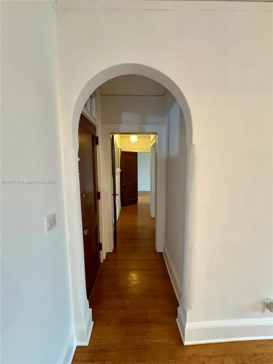 Miami, Florida 33137, United States, 2 Bedrooms Bedrooms, ,1 BathroomBathrooms,Residential,Active,208813