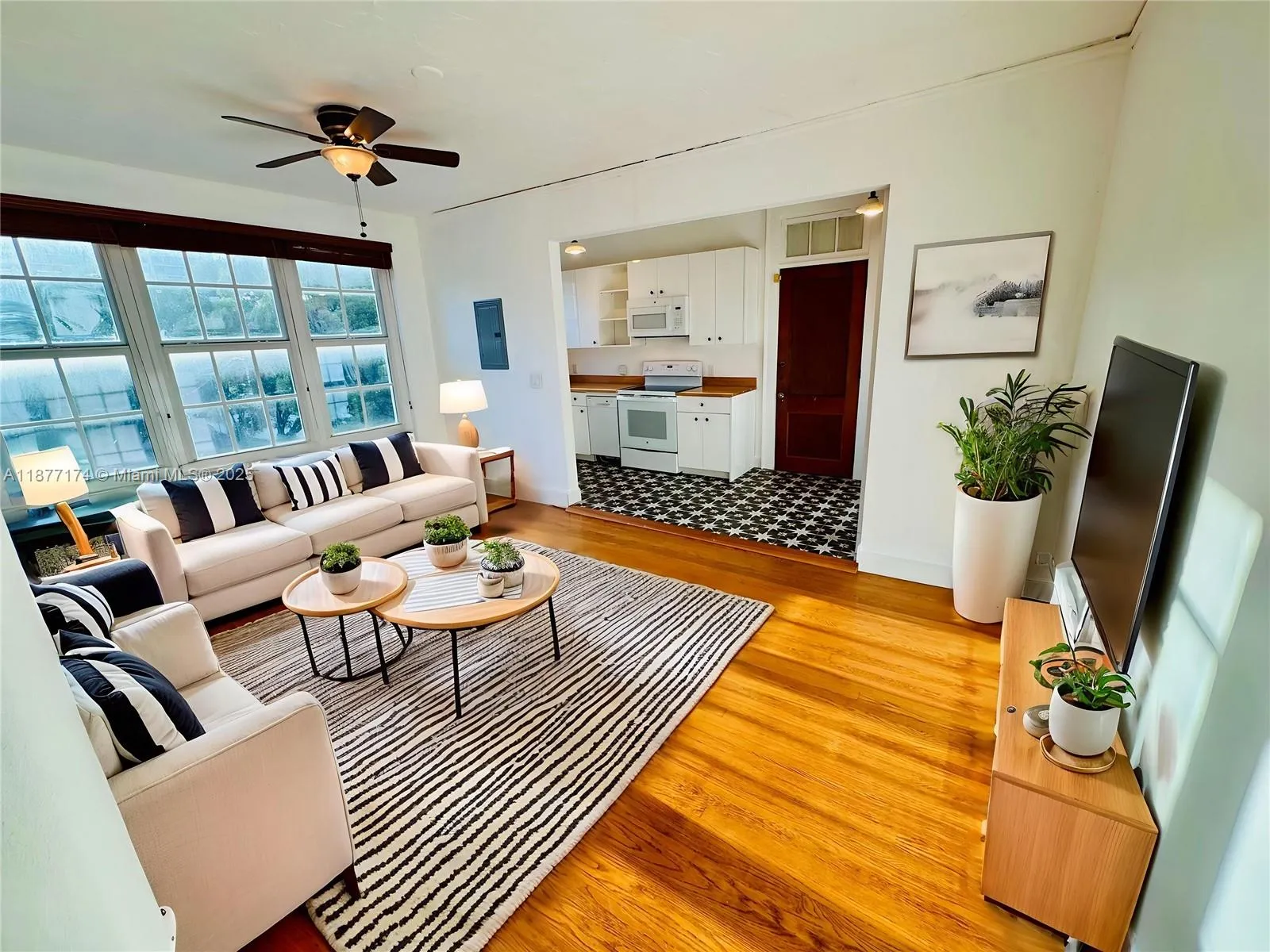 Miami, Florida 33137, United States, 2 Bedrooms Bedrooms, ,1 BathroomBathrooms,Residential,Active,208813 Miami, Florida 33137, United States, 2 Bedrooms Bedrooms, ,1 BathroomBathrooms,Residential,Active,208813