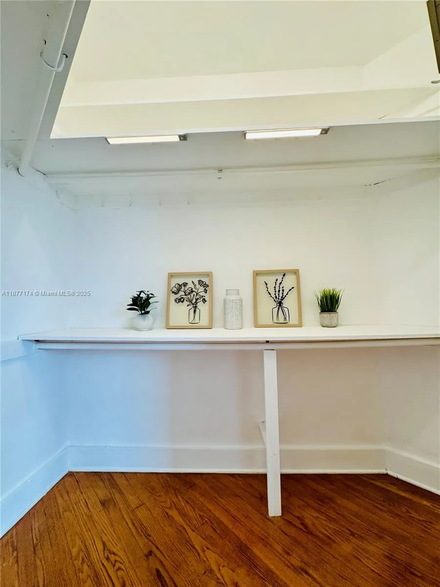 Miami, Florida 33137, United States, 2 Bedrooms Bedrooms, ,1 BathroomBathrooms,Residential,Active,208813