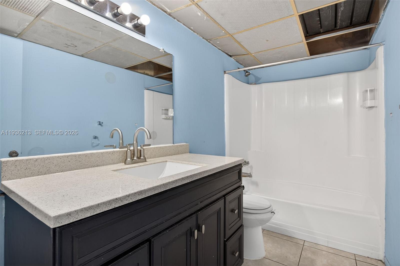 BROOKFIELD SQUARE CONDO - Residential