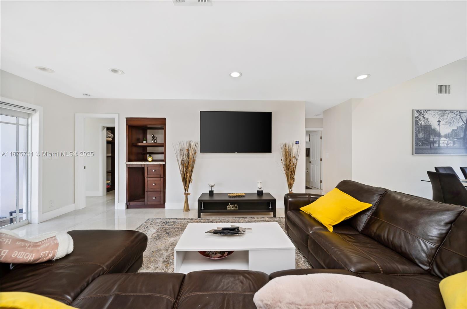 CYPRESS HARBOR 2ND SEC - Residential Lease