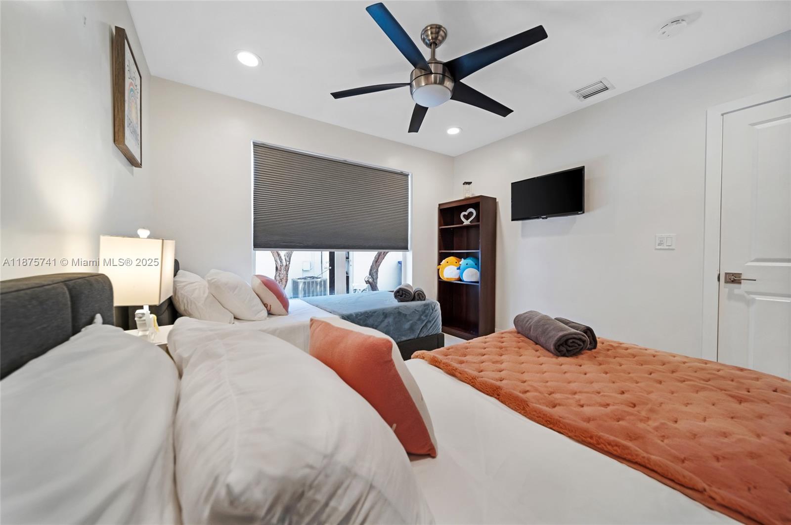 CYPRESS HARBOR 2ND SEC - Residential Lease