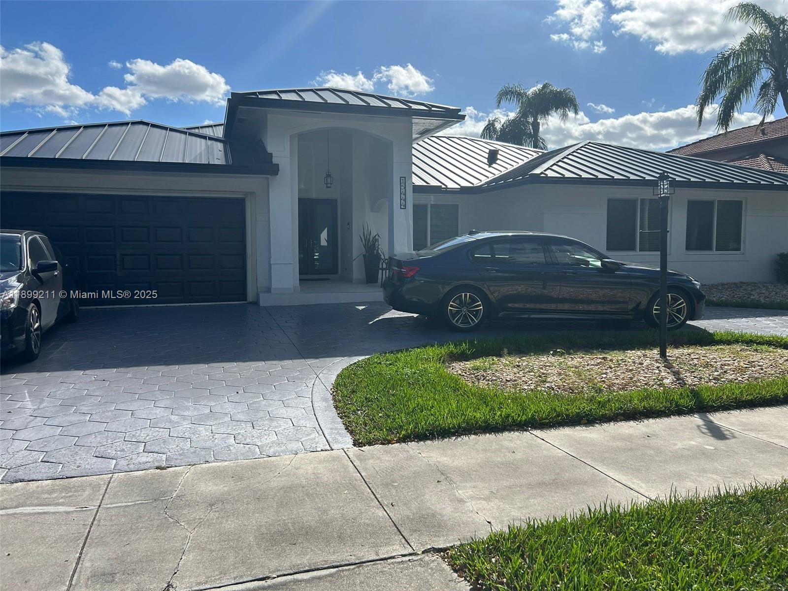 15444 SW 114th St, Miami, FL, 33196/$980,000 2 15444 SW 114th St