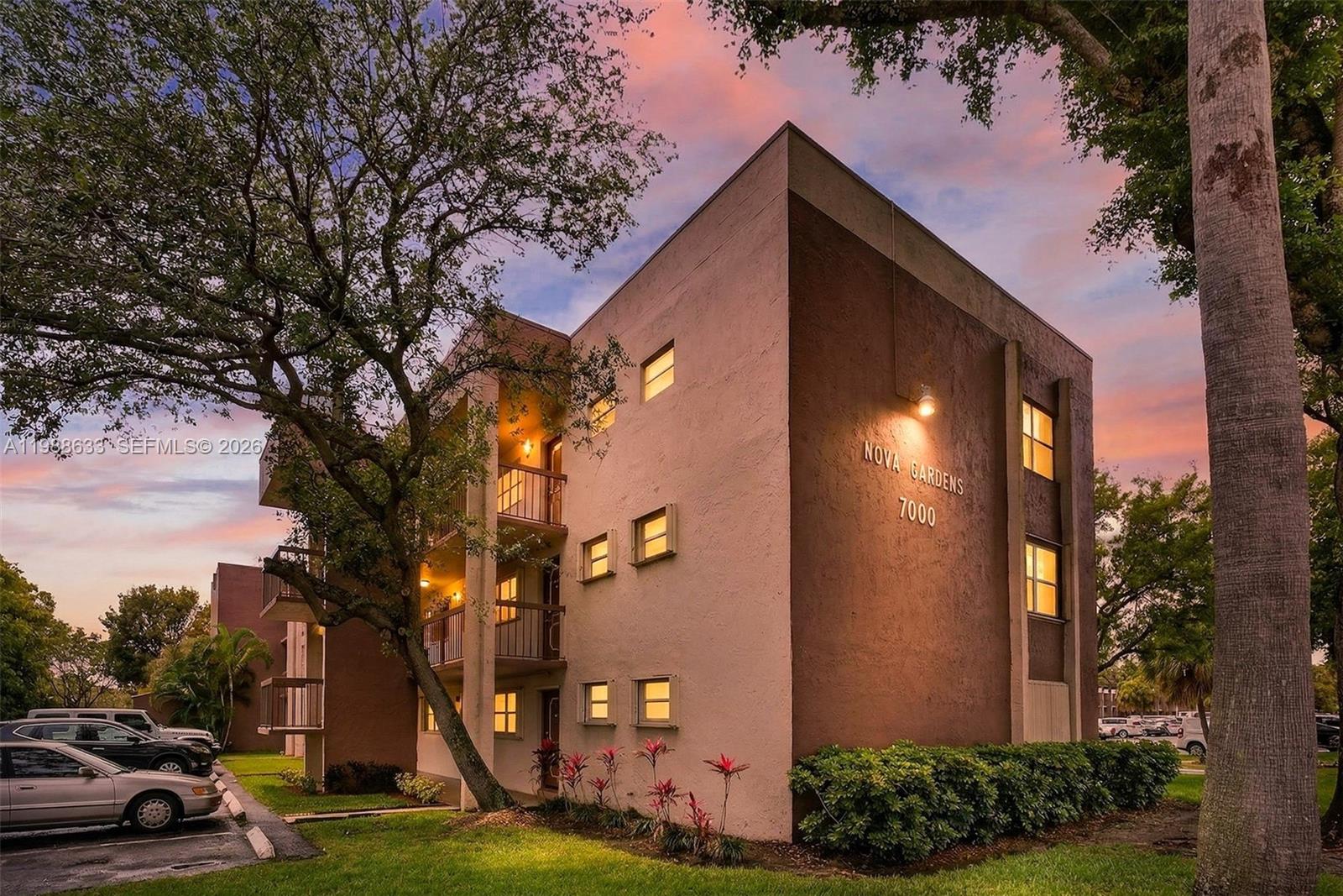 NOVA GARDENS CONDO - Residential