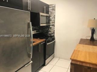 323 Washington Ave 4