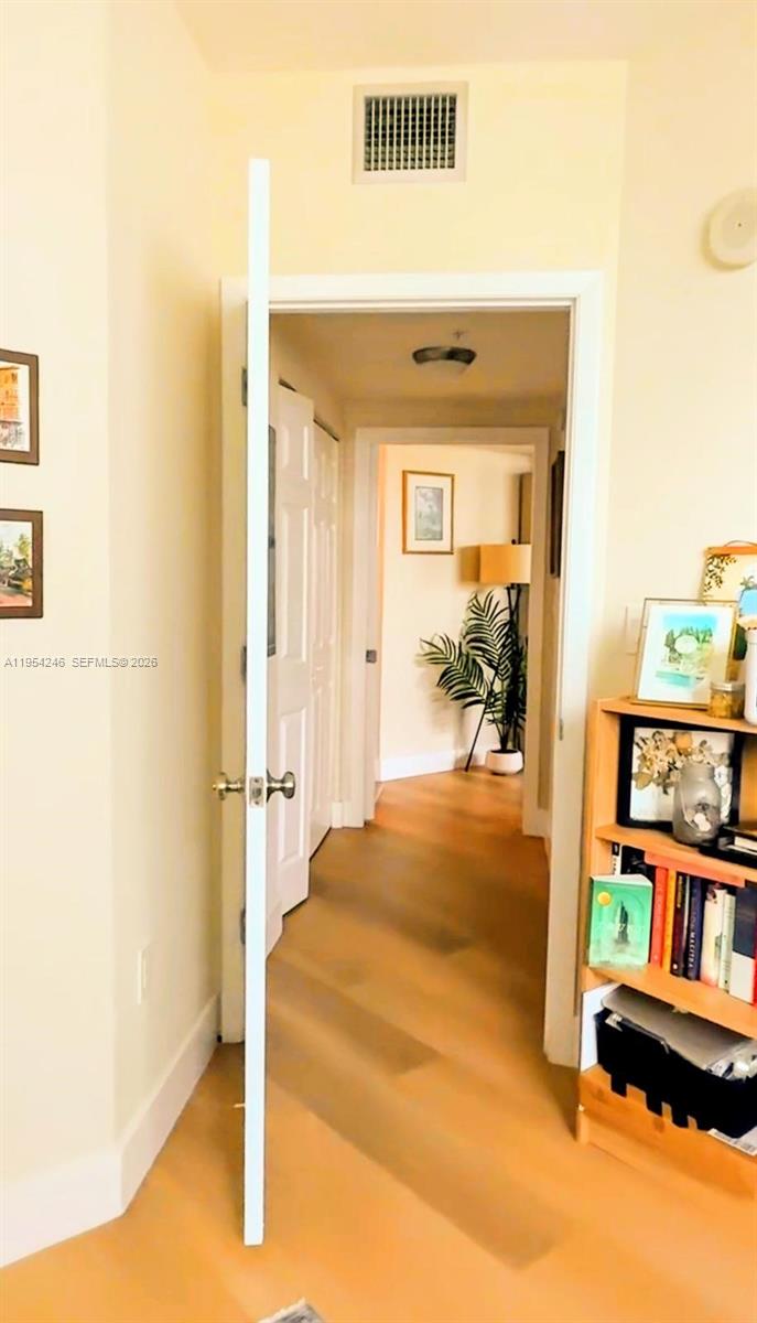 2000 N Bayshore Dr 801