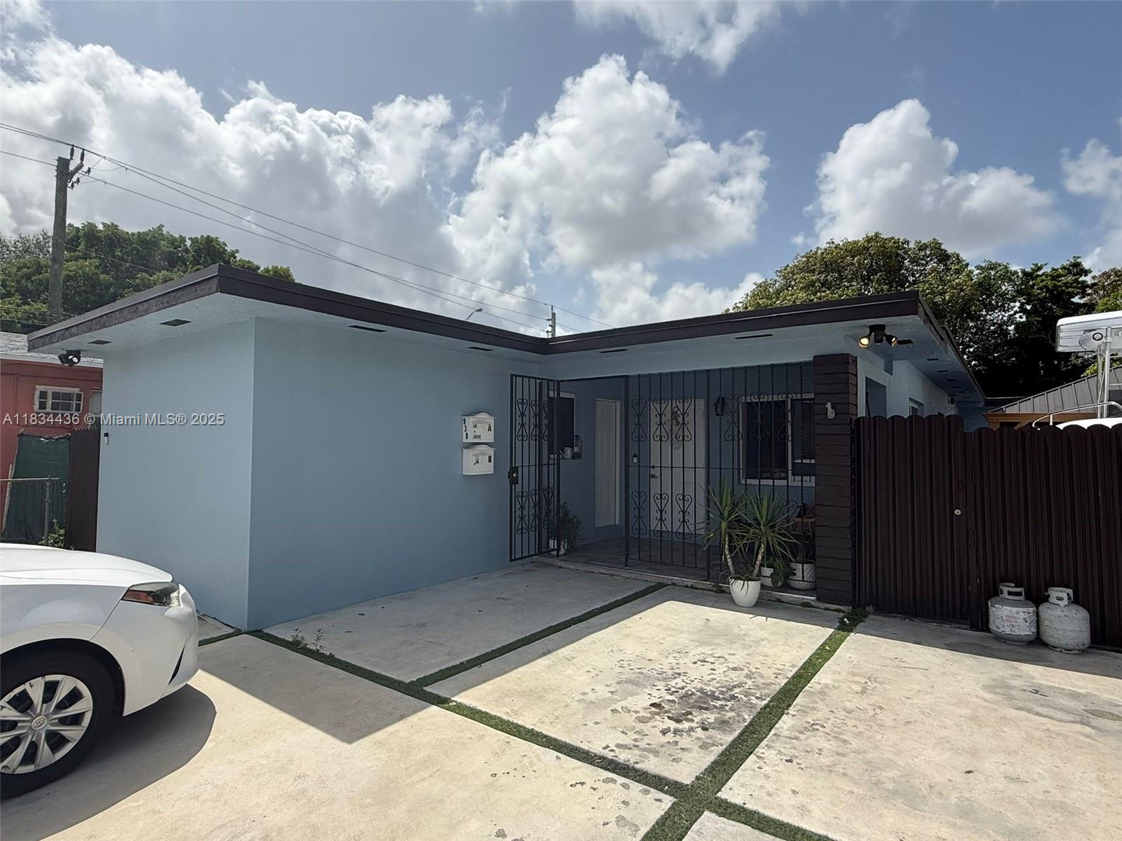 Fantastic investment opportunity! This beautifully maintained duplex offers two spacious units, each featuring 2 bedrooms and 1 bathrooms. With a total living area of 1,912 sq ft, the property has been recently upgraded with a brand-new roof, new A/C units, new fence, and fresh exterior and interior paint. No open permits or city violations – move-in or rent-ready! Whether you're looking to live in one unit and rent the other, or add a solid property to your portfolio, this is the one!