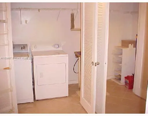 Miami, Florida 33134, United States, 3 Bedrooms Bedrooms, ,2 BathroomsBathrooms,Residential,Active,160965