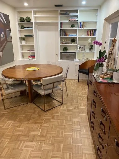 Miami, Florida 33134, United States, 3 Bedrooms Bedrooms, ,2 BathroomsBathrooms,Residential,Active,160965